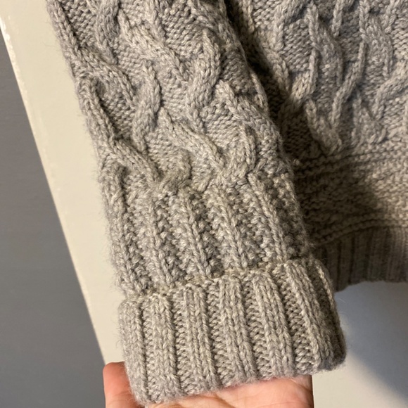 Ralph Lauren, Exclusive HandKnit for Lauren, Petite, 100% Wool Pullover Sweater - Picture 3 of 3